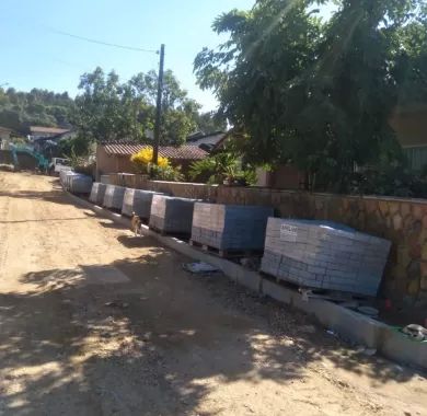  Pavimentação em paver, drenagem pluvial e sinalização viária nas Ruas do bairro Nossa Senhora da Conceição - Balneário Piçarras/SC