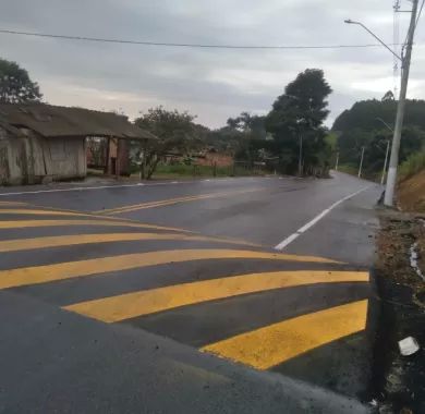 Obra de pavimentação asfáltica, drenagem pluvial e sinalização viária da Rua Pedro Rodrigues da Silva - Balneário Piçarras