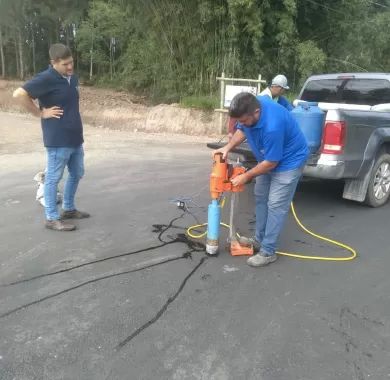 Obra de pavimentação asfáltica, drenagem pluvial e sinalização viária da Rua Pedro Rodrigues da Silva - Balneário Piçarras