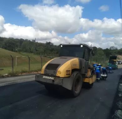 Obra de pavimentação asfáltica, drenagem pluvial e sinalização viária da Rua Pedro Rodrigues da Silva - Balneário Piçarras